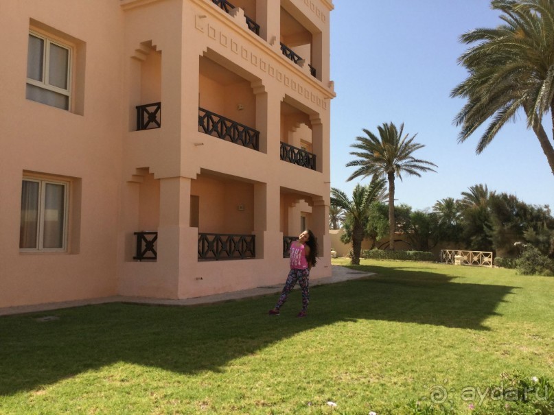 Вполне хороший отель для спокойного отдыха.