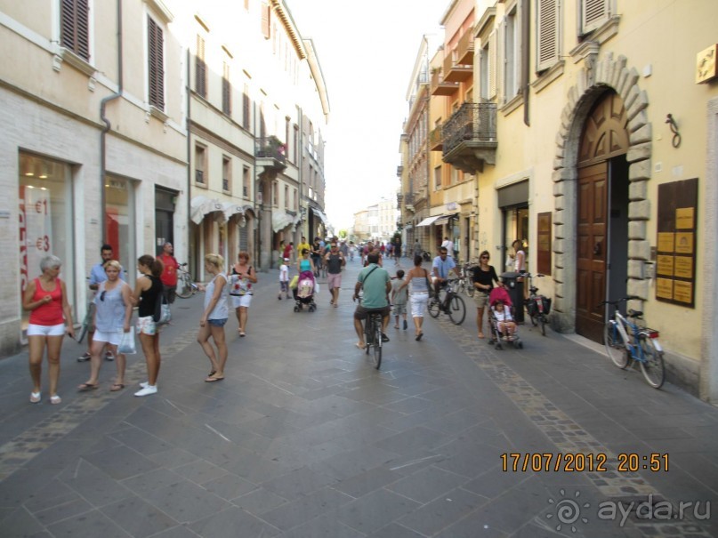 Прогулка по старой части города Римини.