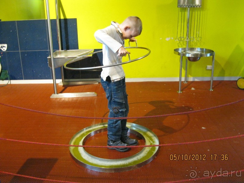 Название отеля говорит само за себя: всё и сразу, как в Вавилоне!