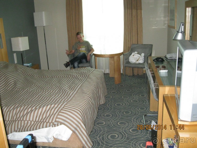 Чудесный отель, но неудачное расположение.