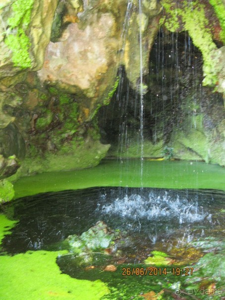 Грот и пруд