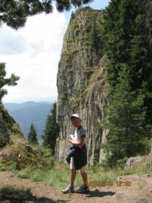 Родопы-горный рай. Скала "Невеста".