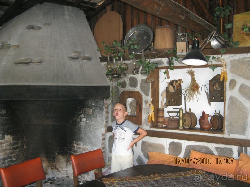 Родопы-горный рай. Скала "Невеста".