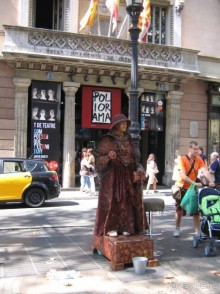 Барселона. Рамбла. Мим