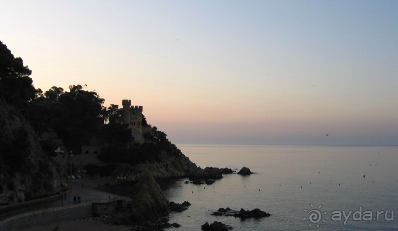 Льорет де Мар. Вид на крепость-новодел