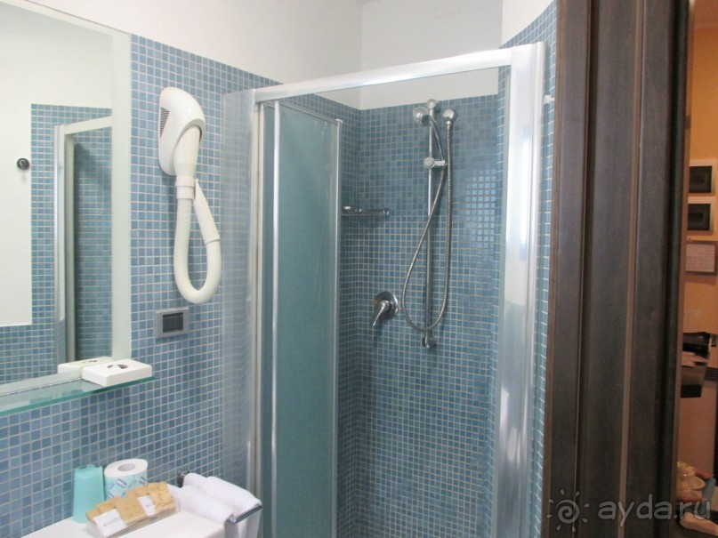 Очень симпатичный и очень бюджетный отель. Очень симпатичный и очень бюджетный отель.