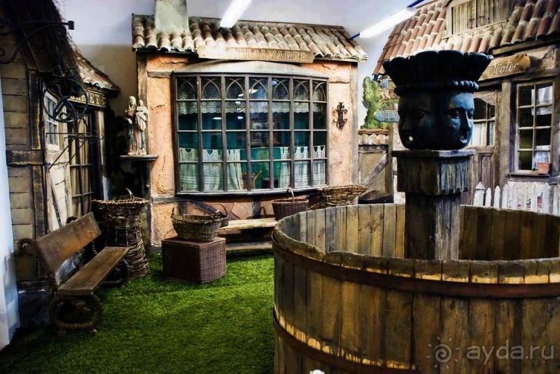 Павильон декораций.