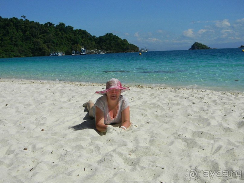 На острове Две сестры.  Сплошной релакс, никакой химии!