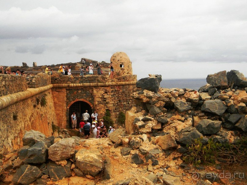 Остров Грамвуса и бухта Балос. Греция.