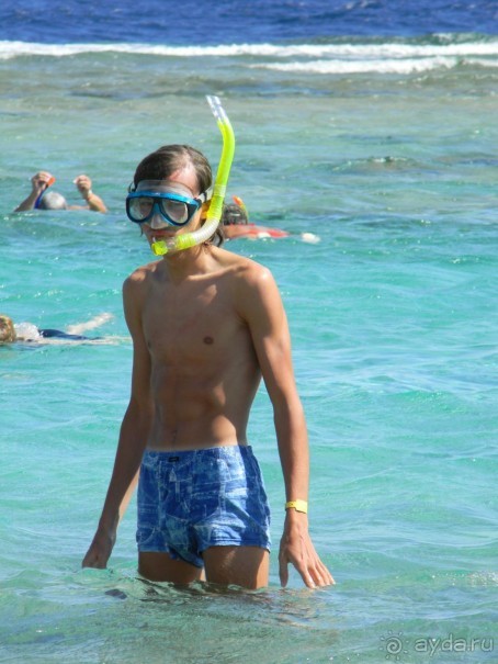 Сын в Красном море.