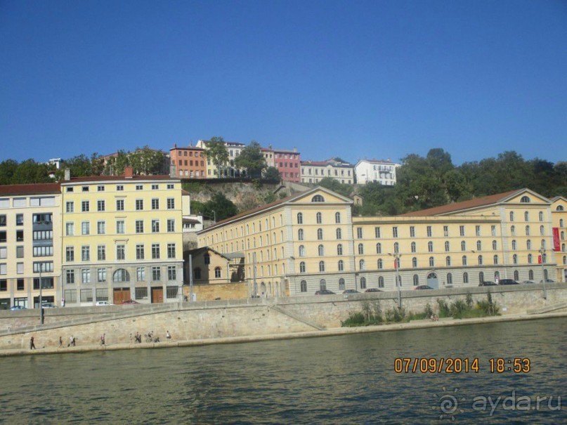 Лион необычайно живописен, он даритмножество сюжетов художникам и фотографам