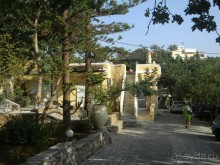 Лестница к бассейнам.