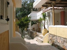 Очень бюджетно и очень средненько