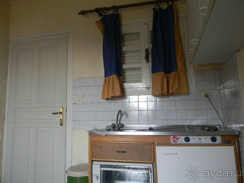 Кухонный уголок в номере.