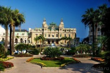 Монако - самое маленькое государство мира.