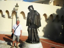 Монако - самое маленькое государство мира.