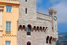 Монако - самое маленькое государство мира.