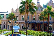 Монако - самое маленькое государство мира.