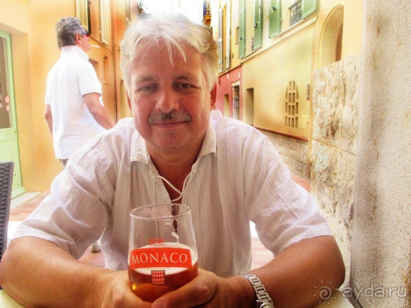 Монако - самое маленькое государство мира.