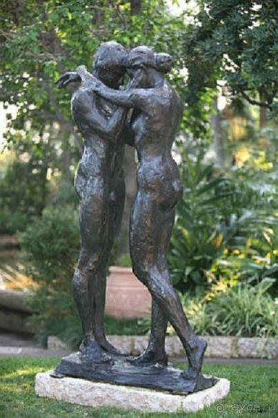 Монако - самое маленькое государство мира.