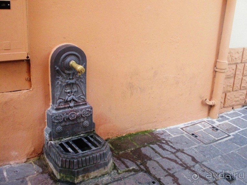 Монако - самое маленькое государство мира.