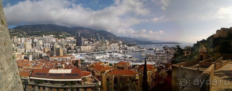 Монако - самое маленькое государство мира.
