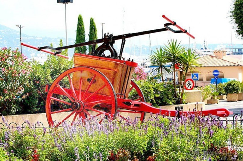 Монако - самое маленькое государство мира.