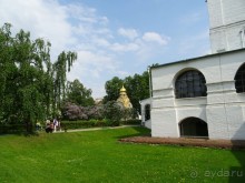 Святыня православия - Новодевичий монастырь в Москве.