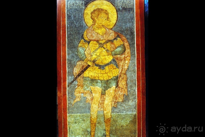 Святыня православия - Новодевичий монастырь в Москве.