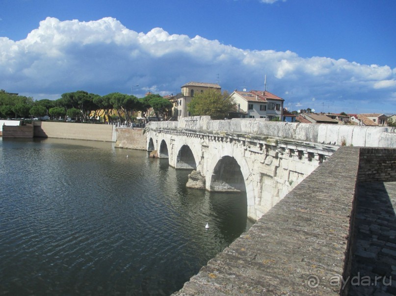 Римини. Мост через реку Рубикон.