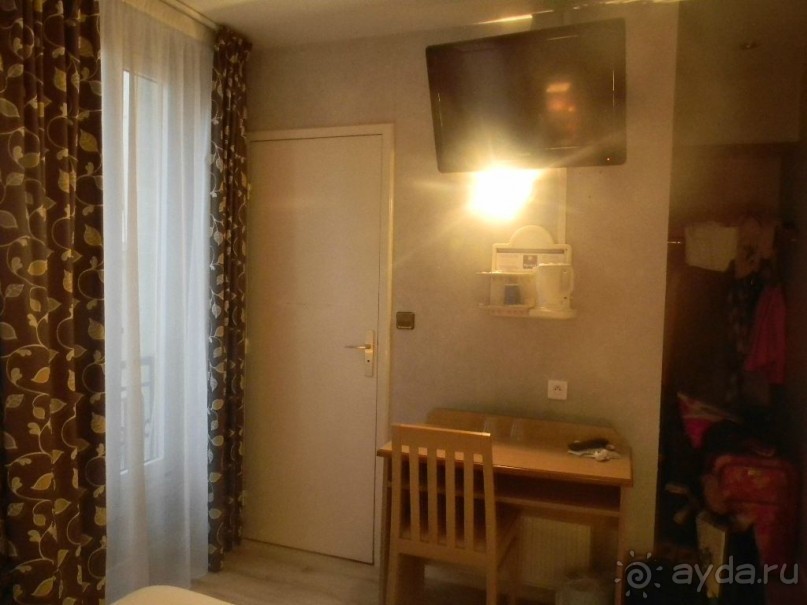 Скромненькая двоечка в 9 округе Парижа.