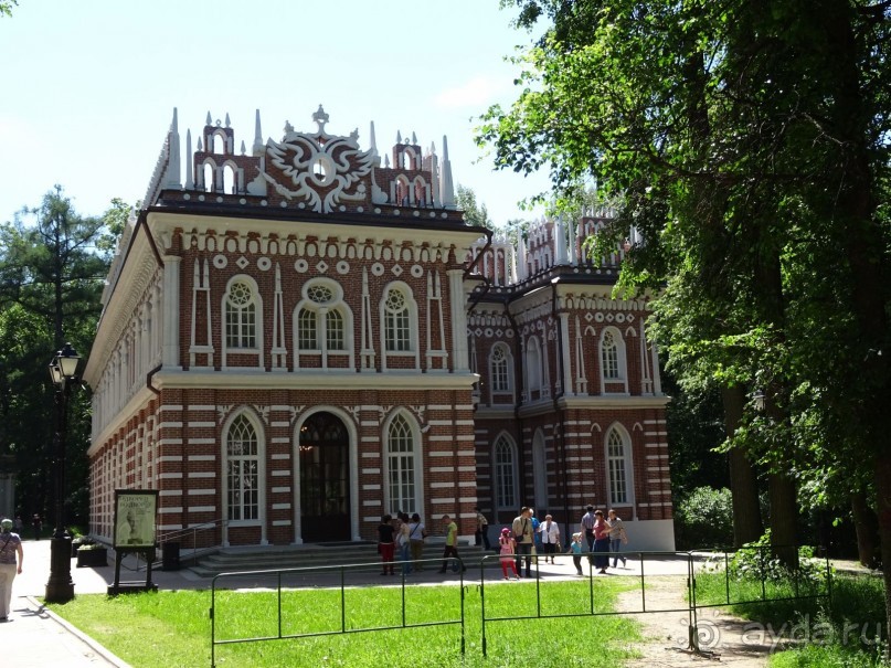 Дворцово-парковый ансамбль Царицыно в Москве