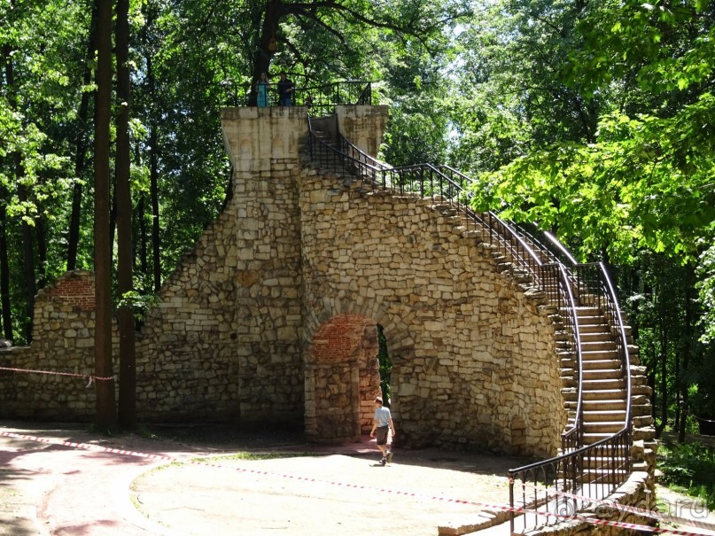 Дворцово-парковый ансамбль Царицыно в Москве Дворцово-парковый ансамбль Царицыно в Москве