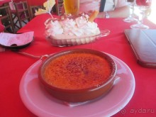 Понравятся посетителям и воздушные десерты, среди которых первое место занимает крем - брюле.