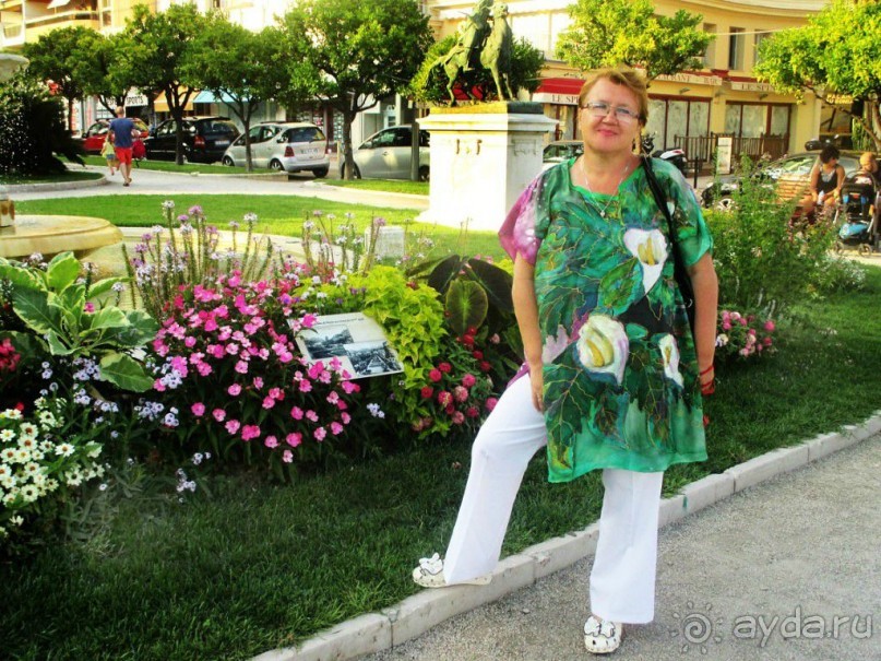 Мягкий и влажный субтропический климат как нельзя лучше подходит для растений, поэтому значительная часть городских окрестностей  занята зелеными насаждениями. 