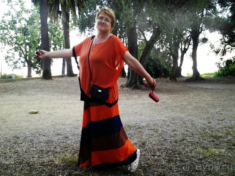 Сад де Коломбьер: в этом саду, включенном в перечень исторических памятников, расположено множество  олив и кипарисов.