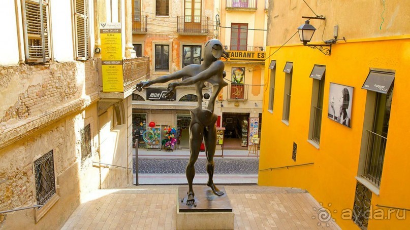 Самостоятельно по Португалии и Испании. Ч.5 - Испания. Фигерас, музей Дали.