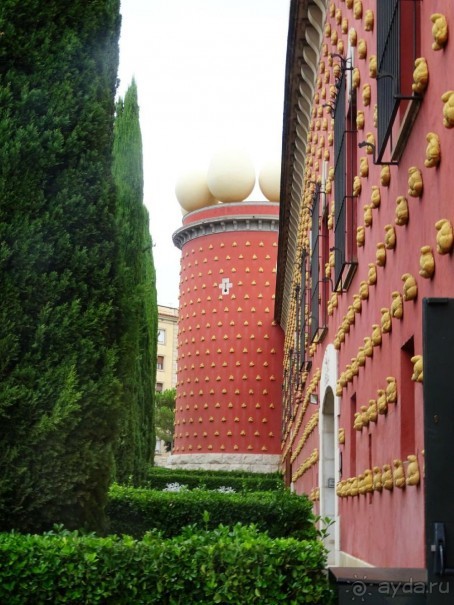 Самостоятельно по Португалии и Испании. Ч.5 - Испания. Фигерас, музей Дали.