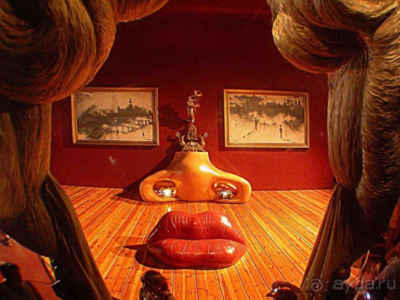 Самостоятельно по Португалии и Испании. Ч.5 - Испания. Фигерас, музей Дали.