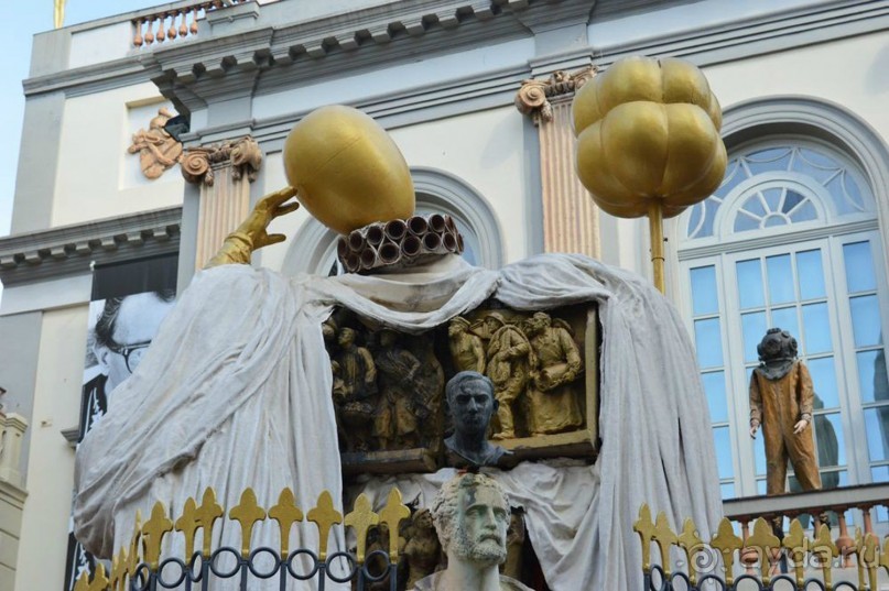 Самостоятельно по Португалии и Испании. Ч.5 - Испания. Фигерас, музей Дали.