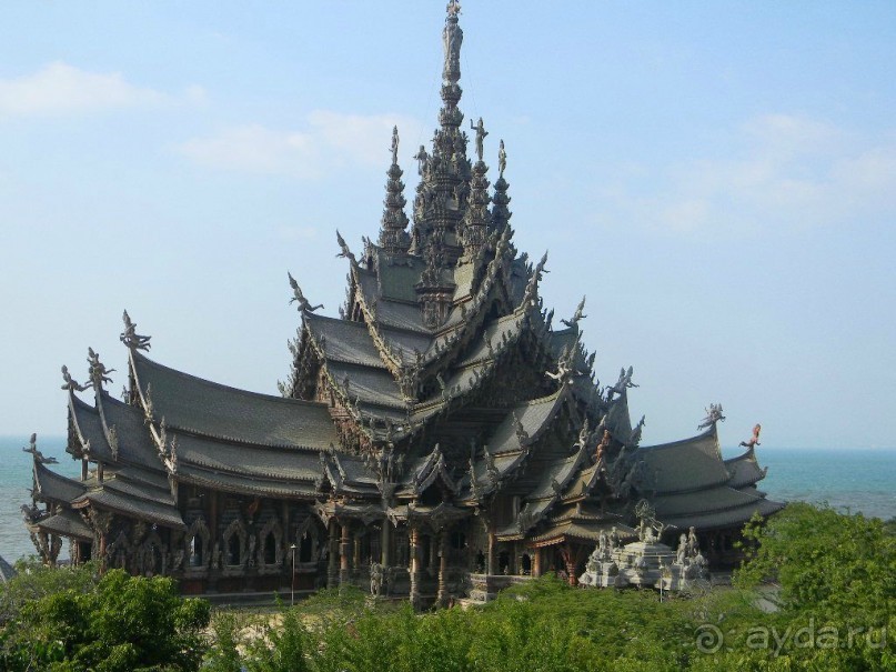 Храм Истины в Паттайе.