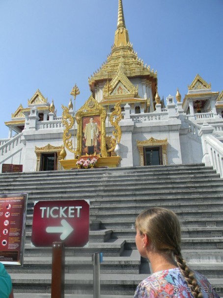 В Храме Золотого Будды.  Бангкок.