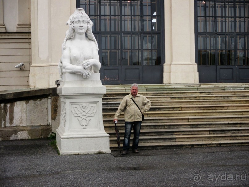 Австрийская галерея Бельведер (Österreichische Galerie Belvedere) своими масштабами и содержанием впечатляет поклонников изящных искусств. Она потрясает даже людей, ранее считавших себя равнодушными к скульптуре и живописи.