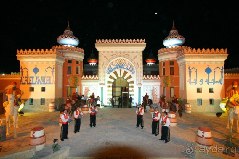 Шоу 1001 ночь - шоу " за стеклом". Египет, Хургада