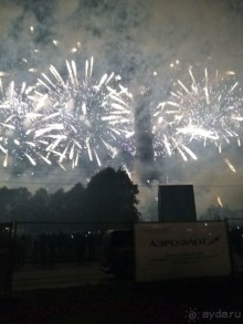 Альбом отзыва "«Круг света» озарил Москву: в Останкине устроили красочное шоу с салютом"
