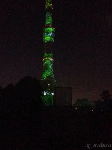 «Круг света» озарил Москву: в Останкине устроили красочное шоу с салютом