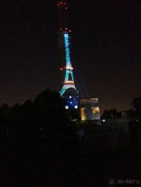 «Круг света» озарил Москву: в Останкине устроили красочное шоу с салютом