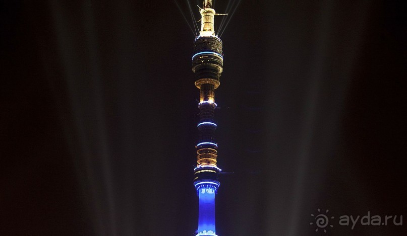 «Круг света» озарил Москву: в Останкине устроили красочное шоу с салютом