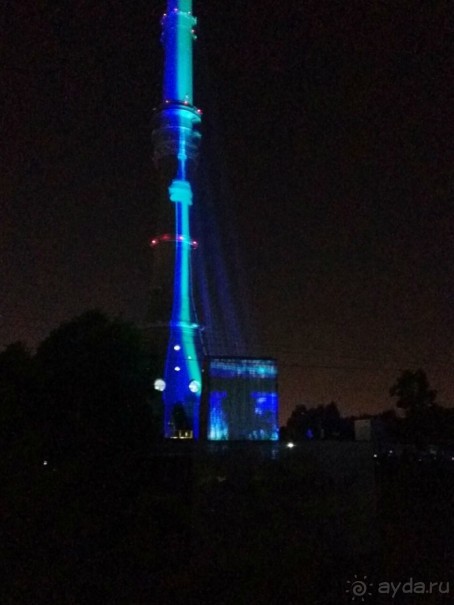 «Круг света» озарил Москву: в Останкине устроили красочное шоу с салютом