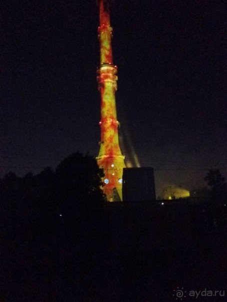 «Круг света» озарил Москву: в Останкине устроили красочное шоу с салютом